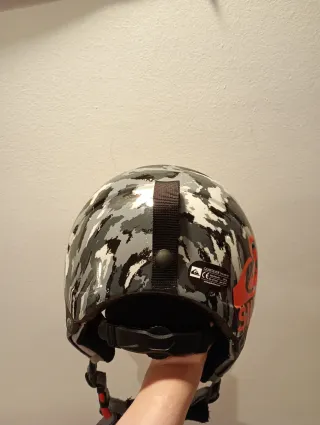 Casco Quiksilver Niño Talla M (54 cm)
