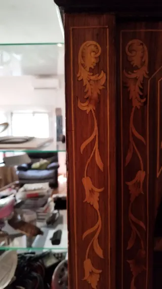 Vitrina Neoclásica Francesa Marquetería