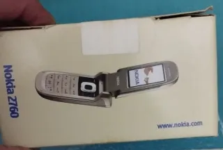 Móvil Nokia 2760 Plata/Gris (No funciona posibleme