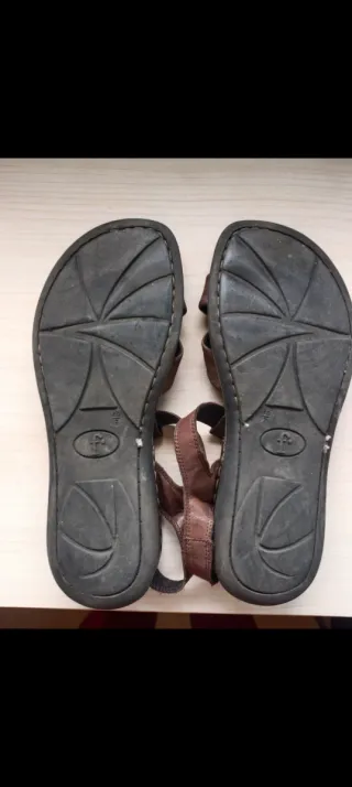 Sandalias Marrones de Cuero Porronet
