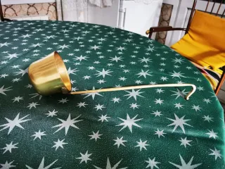 Cazo Cobre Macizo Antiguo con Sello