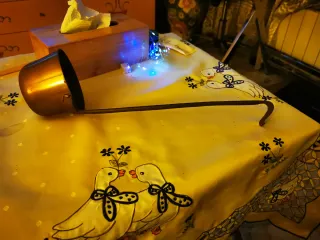 Cazo Cobre Macizo Antiguo con Sello