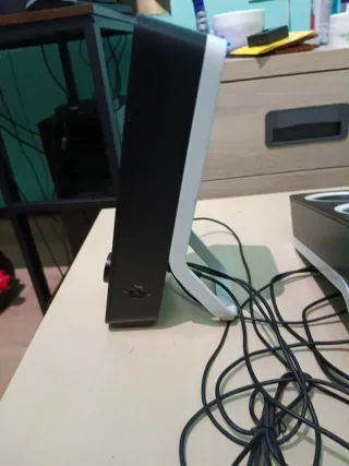 Altavoces Logitech Negros