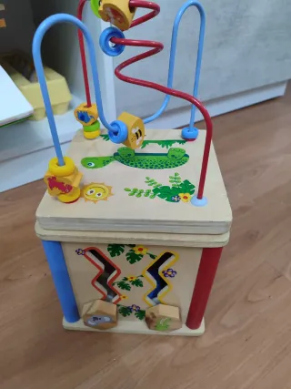 Juguete de madera educativo