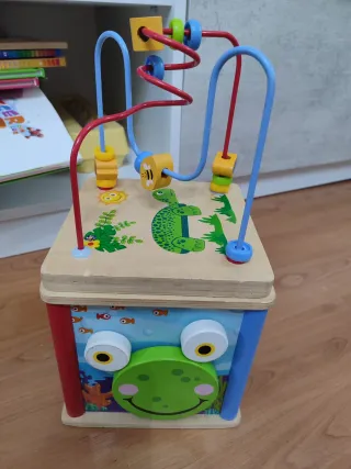 Juguete de madera educativo