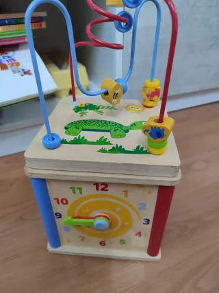 Juguete de madera educativo