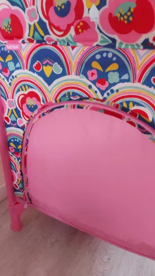 Parque infantil Tuc Tuc rosa cuna viaje