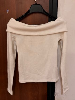 Maglietta bianca collo largo