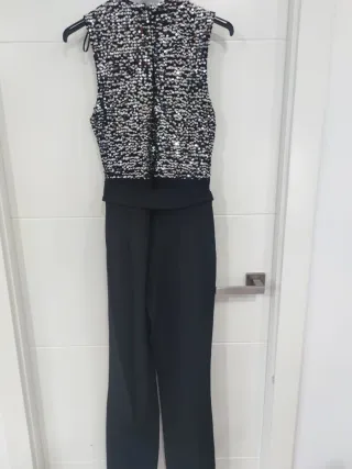 Mono de fiesta lentejuelas negro y plata