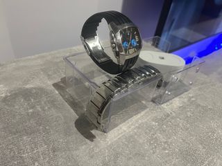 Reloj Lotus con 2 pulseras originales