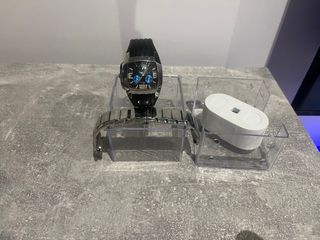 Reloj Lotus con 2 pulseras originales