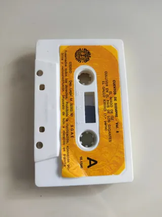 Cintas de casete con cuentos infantiles