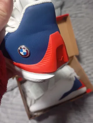 Zapatillas Puma BMW Blancas y Azules