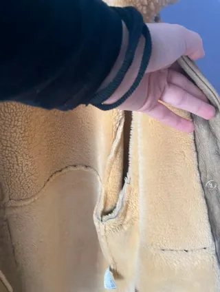 Pelliza de piel marrón