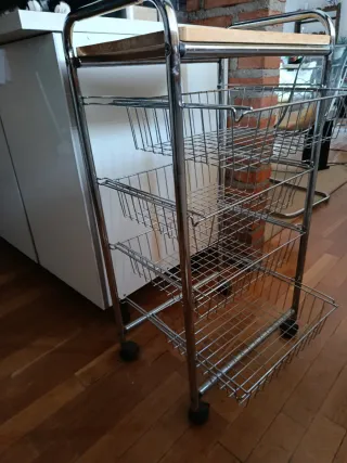 Robusto Carrito de cocina con ruedas