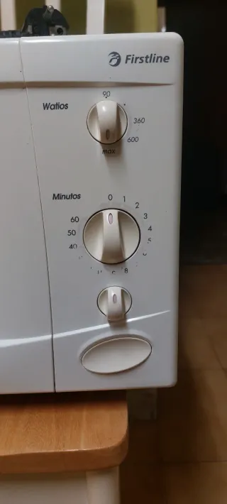 Microondas Firstline M1993GS