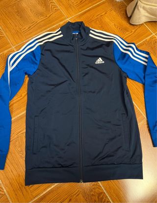 Chaqueta deportiva Adidas azul y negra