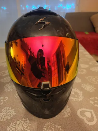 Casco Scorpion R1 - Solo 1 salida. Talla L