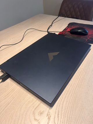 HP Victus 16 - i7 - RX4060 - 32GB RAM - 1TB SSD