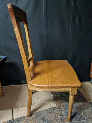 Mesa de comedor de madera y 8 sillas