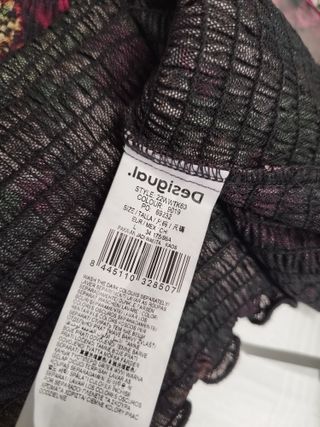 Camiseta Desigual floral manga larga