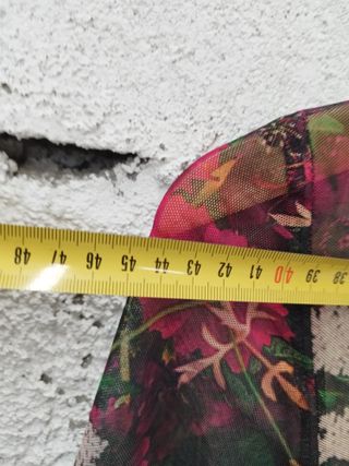 Camiseta Desigual floral manga larga