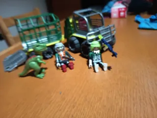 Playmobil Jurassic World Coche y Jaula