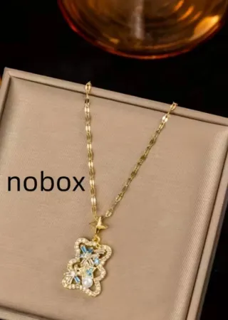 Conjunto Collar y Pendientes Oso Dorado