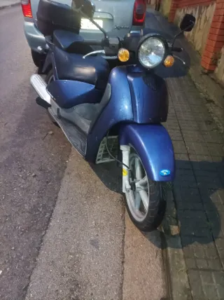 Aprilia scarabeo 150