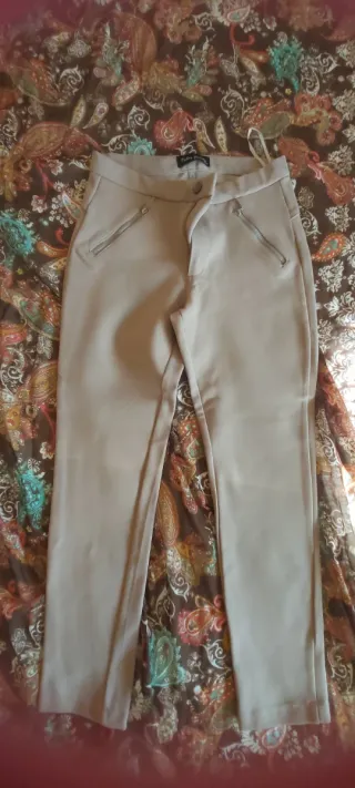 Pantalón pitillo Pilar Prieto beige