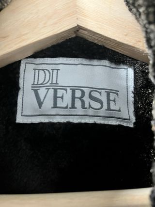 Abrigo negro Verse con cuello de pelo