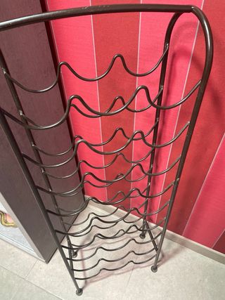 Botellero de hierro macizo