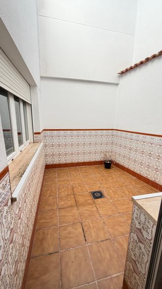 Casa adosada en la C/Luna en Valdepeñas.