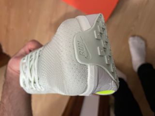 Nike Air Zoom Vomero Premium Blancas y amarillas