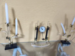 Candelabros y Reloj de Cristal