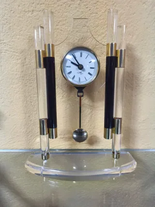 Candelabros y Reloj de Cristal