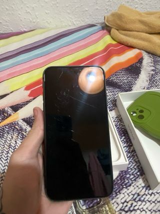 iPhone 11 64GB Dorado y Verde