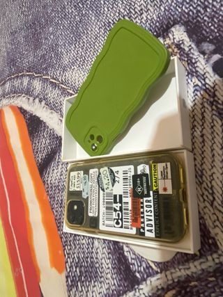 iPhone 11 64GB Dorado y Verde