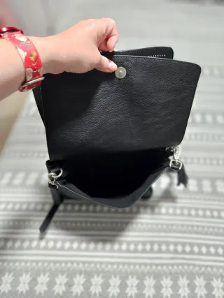 Bolso Desigual Negro Tachuelas Flecos.