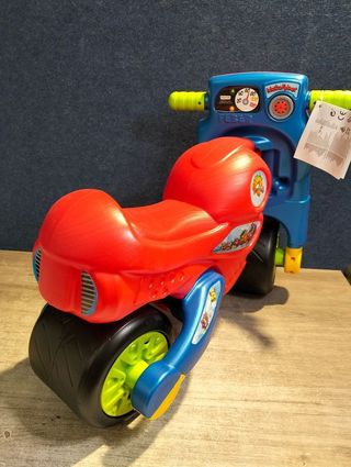 Feber  MOTOFEBER 1 SUPERZINGS Correpasillo (Famosa 800012669) moto para niños