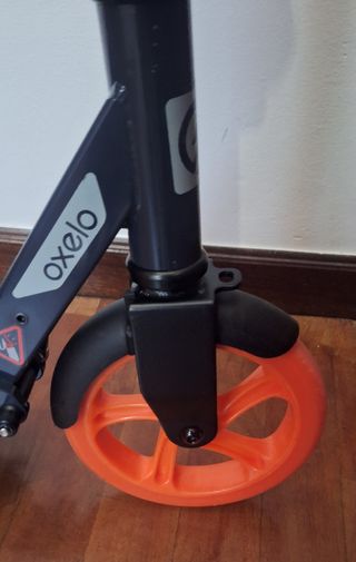 Patinete Oxelo MID-7 naranja + casco Oxelo