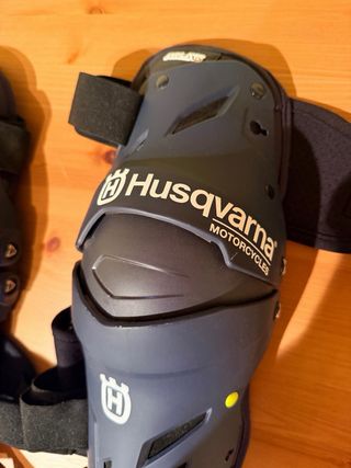 Rodilleras Dual Axis Husqvarna