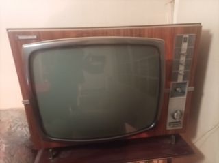 Televisor vintage antiguo años 60/70