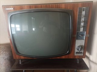 Televisor vintage antiguo años 60/70