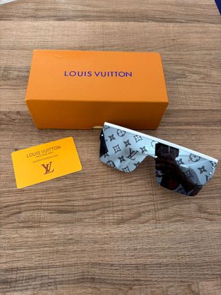 Gafas de sol Louis Vuitton blancas