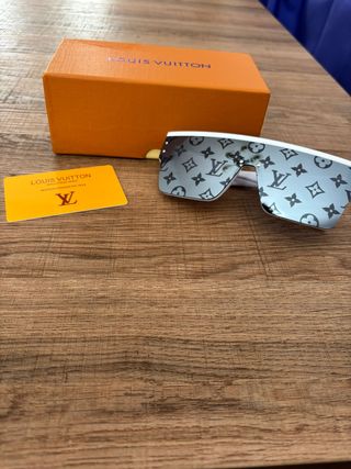 Gafas de sol Louis Vuitton blancas
