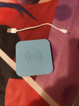 Cargador Inalámbrico Qi Azul