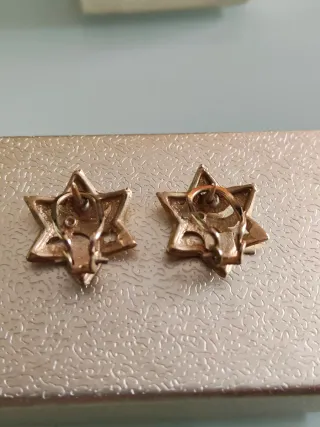 Pendientes estrella chapados oro