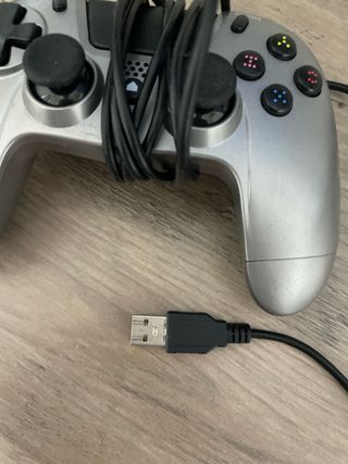 Mando PS4 con cable