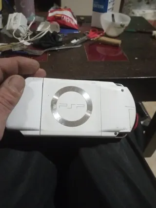 Sony PSP Bianca senza caricatore al suo prezzo